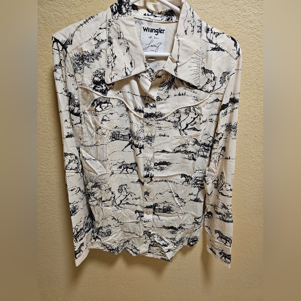 Wrangler Lainey Wilson Black and Cream Rodea Button Up Shirt